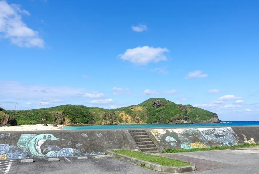 日本最西端の碑から見る久部良港