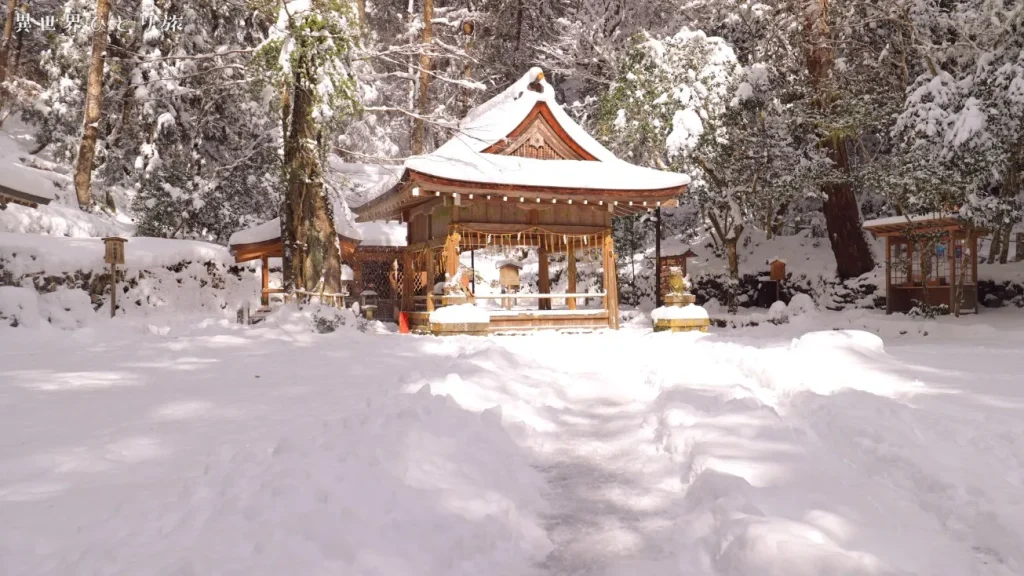 貴船神社（左京区）の雪景色