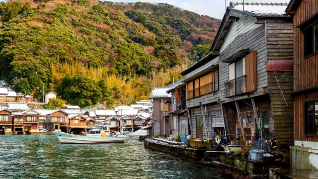 The town closest to the sea in Japan] 7 Spectacular Spots for Boat Houses in Ine