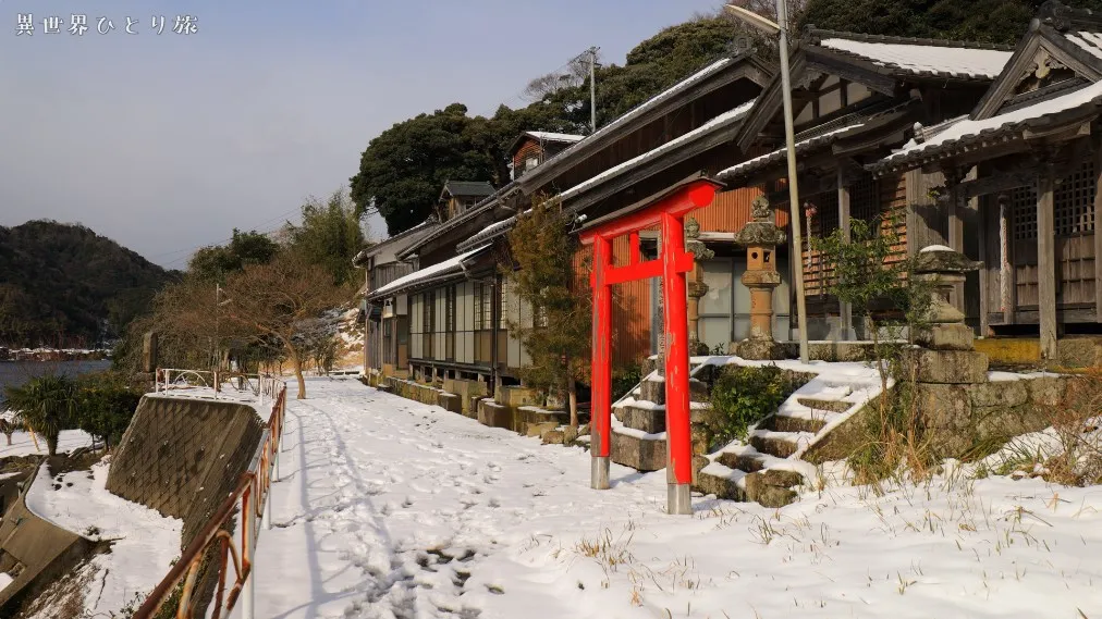 慈眼寺の雪景色｜伊根の舟屋