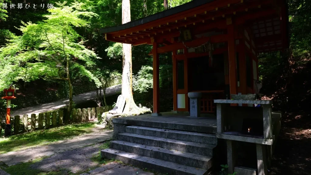 Yoshikura Inari Shrine, Kuramadera Temple