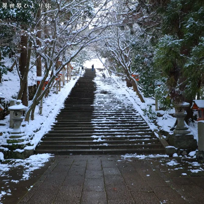 山門から長い階段｜法輪寺・京都嵐山