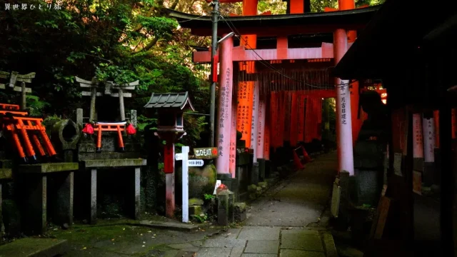 Don't get lost to the summit! Fushimi Inari-taisha Shrine, Complete Sightseeing Guide (with 100 photos)