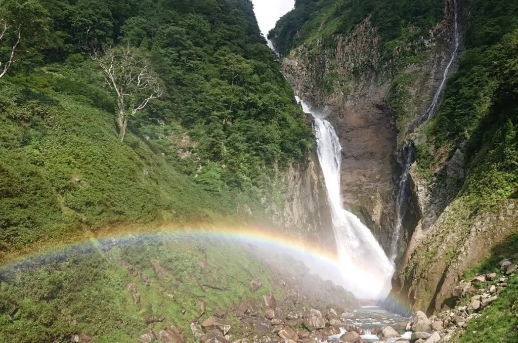 称名滝（しょうみょうだき）｜富山の絶景