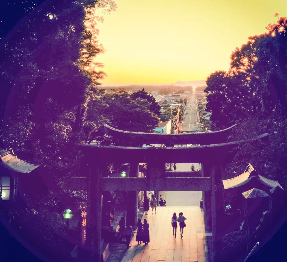 宮地嶽神社、光の道｜福岡県の絶景