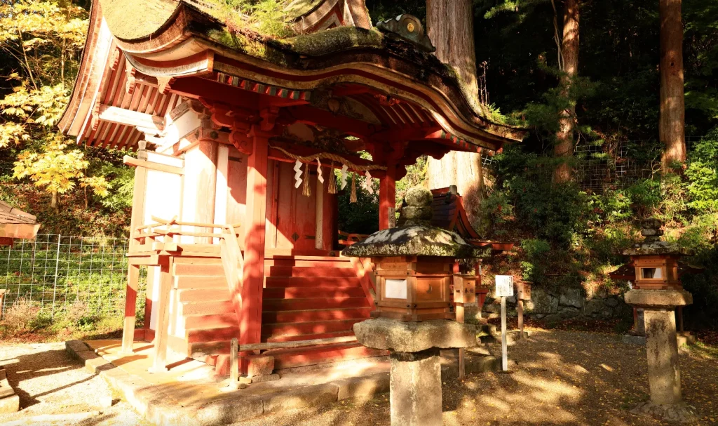 閼伽井屋｜談山神社の紅葉