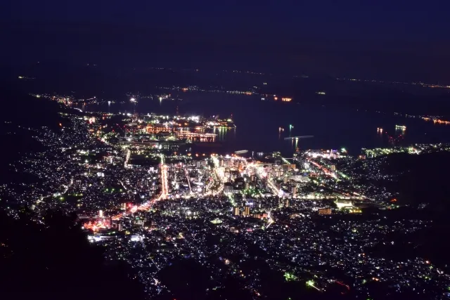灰が峰(はいがみね)の夜景｜広島県の絶景&観光名所